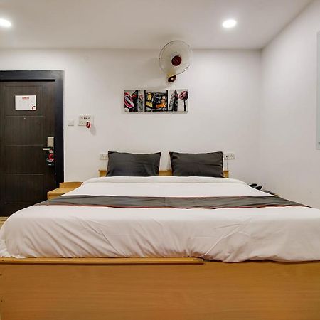 Oyo 2794 Hotel Plaza Inn Gauháti Kültér fotó