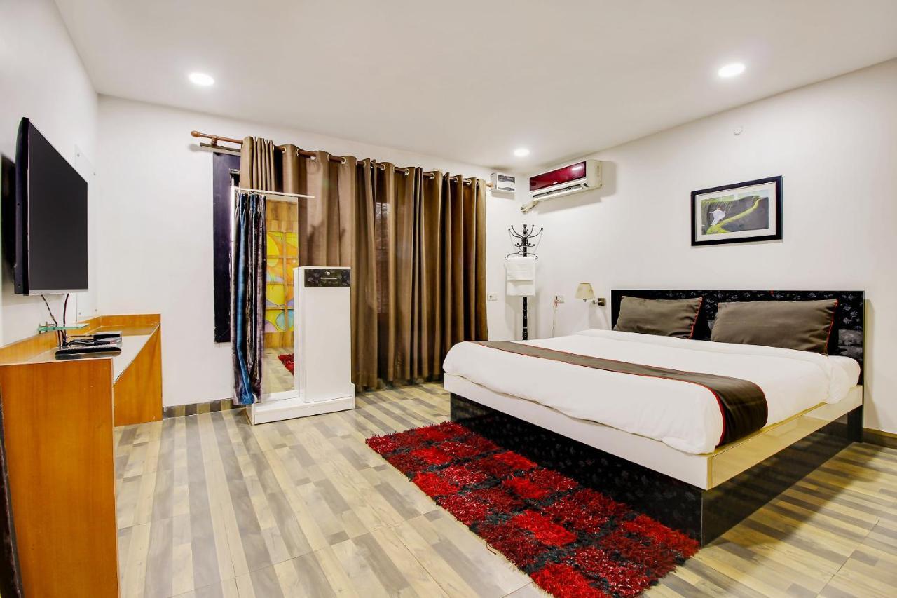 Oyo 2794 Hotel Plaza Inn Gauháti Kültér fotó