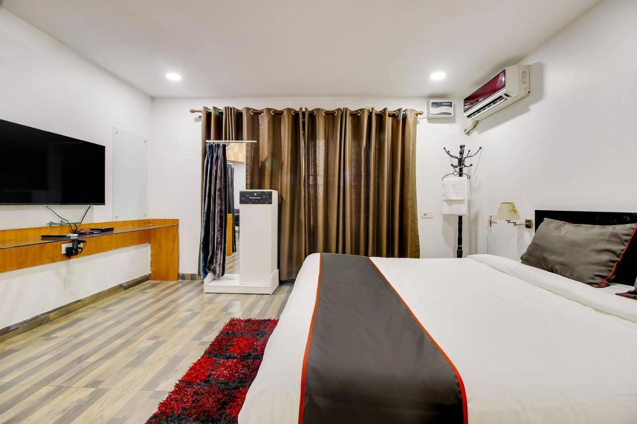 Oyo 2794 Hotel Plaza Inn Gauháti Kültér fotó