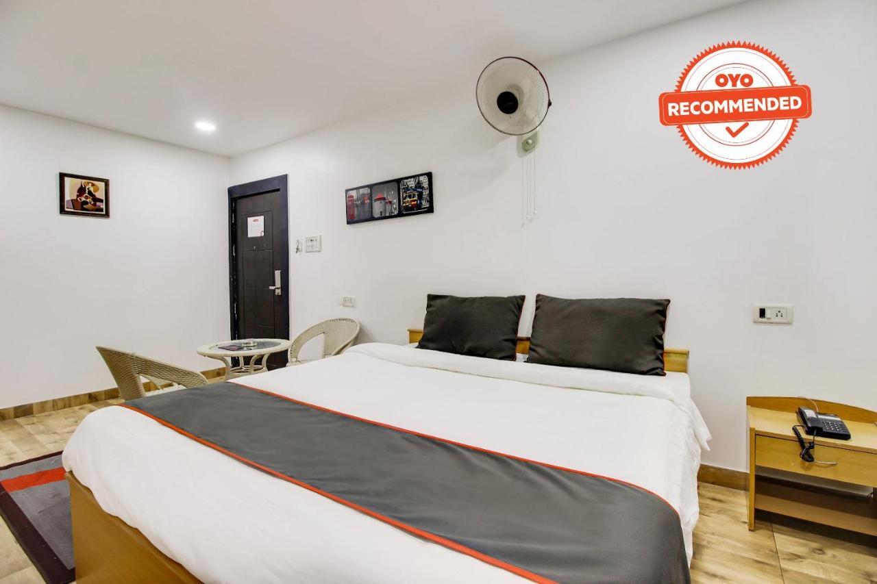 Oyo 2794 Hotel Plaza Inn Gauháti Kültér fotó